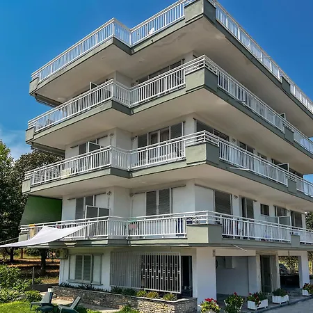 Prado Апартаменты Limin Litochorou